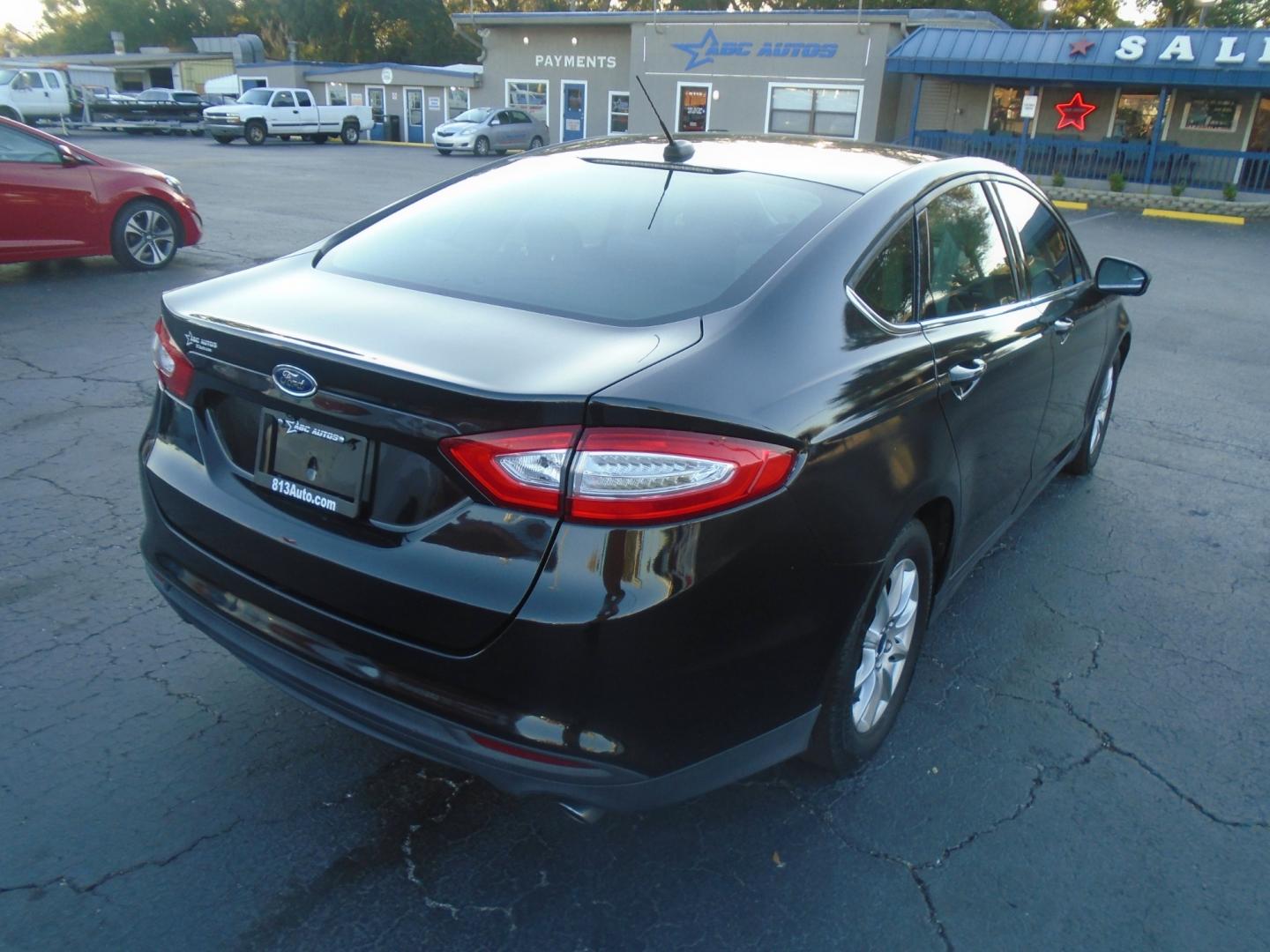 2015 BLACK /Grey FORD FUSION S (3FA6P0G77FR) with an L4 2.5L engine, located at 6112 N Florida Avenue, Tampa, FL, 33604, (888) 521-5131, 27.954929, -82.459534 - Photo#3